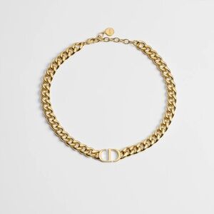 30 Montaigne Short Necklace
